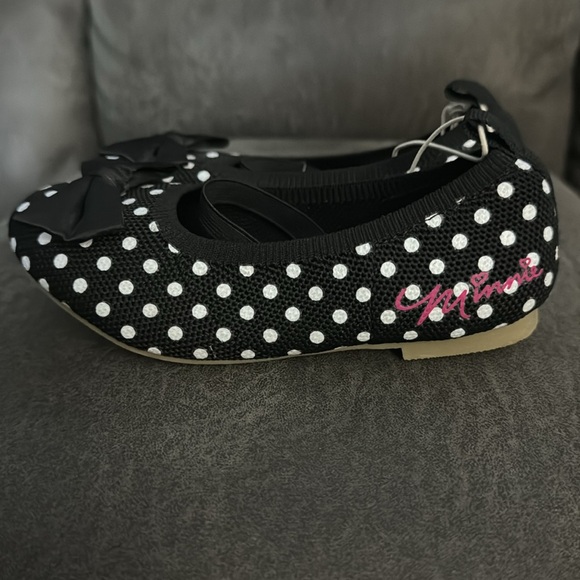 Minnie Mouse Shoes - Picture 3 of 3